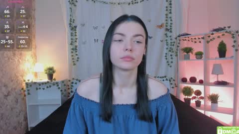 Luna online show from December 2024 12:49:01 PM
