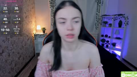 Luna online show from January 2025 10:07:02 AM