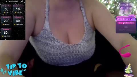 solesticia online show from December 2024 12:56:02 AM