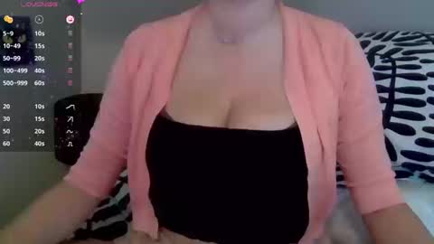 solesticia online show from October 2025 09:15:01 PM