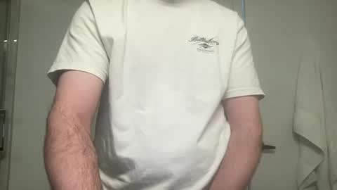 Snapshot of someoneyoudontsee chatting on October 2025 01:50:01 PM someoneyoudontsee online show from October 2025 01:50:01 PM