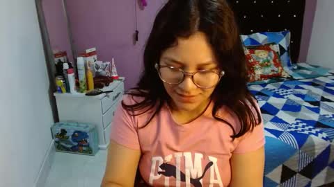 sonialatin69 online show from December 2024 10:45:02 AM