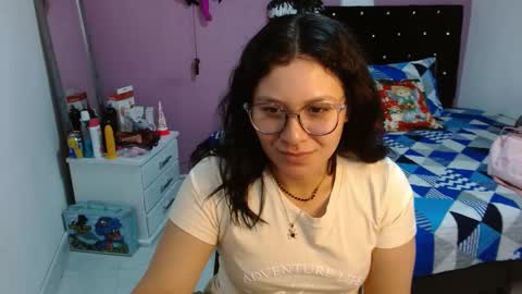 sonialatin69 online show from December 2024 03:54:02 PM