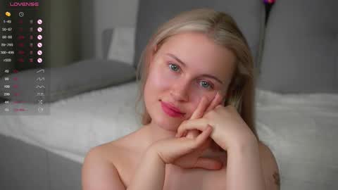 Snapshot of sonyaericsson chatting on September 2025 09:17:02 PM Eva 3 online show from September 2025 09:17:02 PM