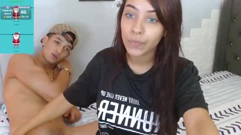 Snapshot of sophi_joshxxx chatting on November 2025 09:48:02 PM sophia and josh online show from November 2025 09:48:02 PM