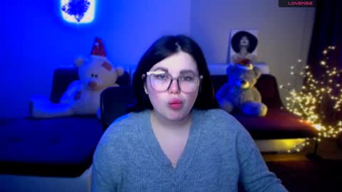 sophia__olsen online show from December 2024 06:44:02 AM