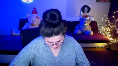 sophia__olsen online show from December 2024 09:51:01 AM