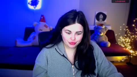 sophia__olsen online show from December 2024 07:05:01 AM