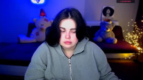 sophia__olsen online show from December 2024 06:33:01 AM