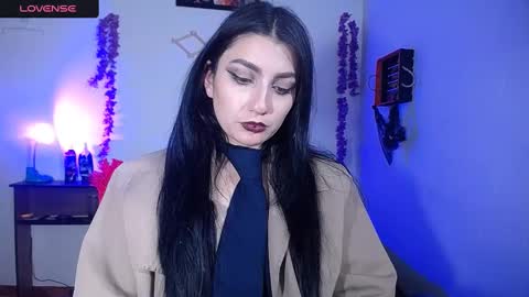 sophia hottie online show from December 2024 05:40:01 PM