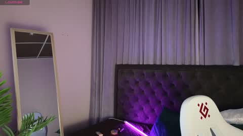 Sophia online show from December 2024 01:29:02 AM