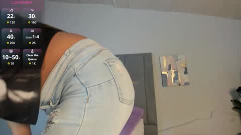 Snapshot of sophia_ebony___ chatting on November 2025 12:42:02 PM sophia_ebony___ online show from November 2025 12:42:02 PM