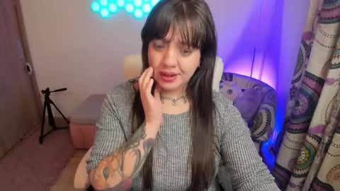 sophia_grants online show from November 2025 12:32:01 AM