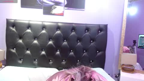 Snapshot of sophia_ny chatting on December 2024 07:49:02 PM SOPHIA online show from December 2024 07:49:02 PM