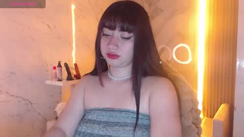 Sophia online show from September 2025 01:48:02 PM