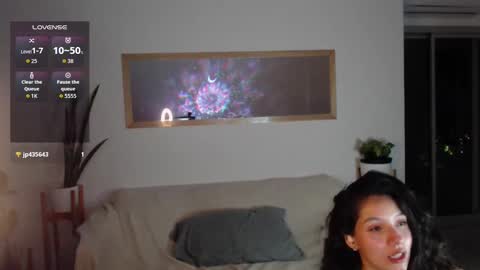 Sophia online show from November 2025 04:33:02 AM