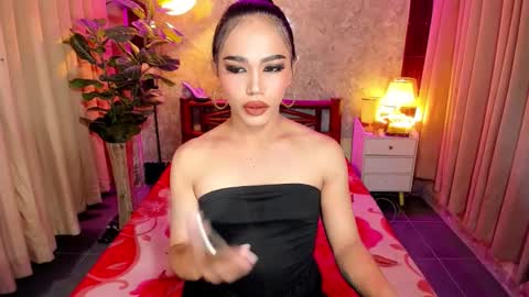 UR HOT SOPHIA online show from November 2025 06:45:02 AM