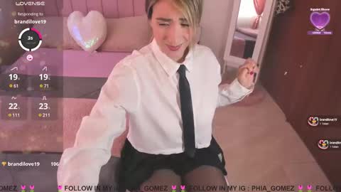    online show from December 2024 12:25:02 PM