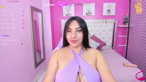 S O P H I E  online show from March 2025 02:56:02 PM