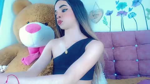 sophie_miaa online show from February 2025 06:01:01 PM