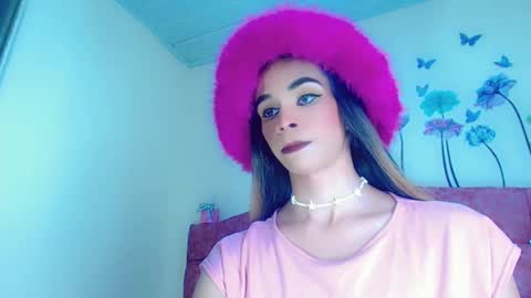 sophie_miaa online show from February 2025 01:44:02 AM
