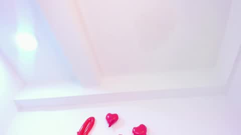 Snapshot of sophie_newton chatting on February 2025 06:44:01 PM sophie_newton online show from February 2025 06:44:01 PM