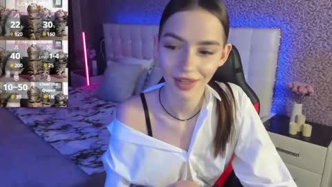 Snapshot of sophiecherrie chatting on February 2025 10:20:02 AM Sophie online show from February 2025 10:20:02 AM
