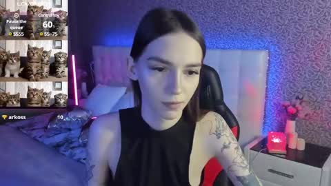 Snapshot of sophiecherrie chatting on February 2025 08:53:02 AM Sophie online show from February 2025 08:53:02 AM