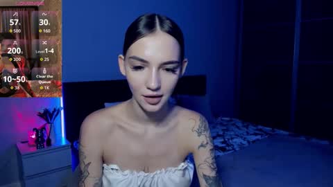 Snapshot of sophiecherrie chatting on September 2025 11:53:01 PM Sophie online show from September 2025 11:53:01 PM