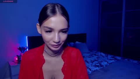 Snapshot of sophiecherrie chatting on October 2025 02:55:02 AM Sophie online show from October 2025 02:55:02 AM