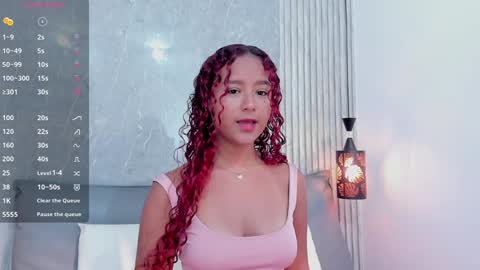 Snapshot of sophiee_velvet chatting on December 2024 07:39:02 PM online show from December 2024 07:39:02 PM