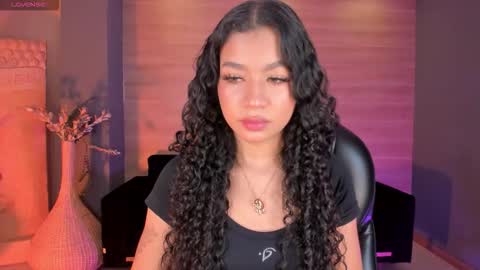 Snapshot of sophiehouston_ chatting on October 2025 04:13:01 AM Sophie Houston online show from October 2025 04:13:01 AM