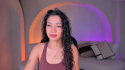 Snapshot of sophiehouston_ chatting on October 2025 04:09:02 AM Sophie Houston online show from October 2025 04:09:02 AM