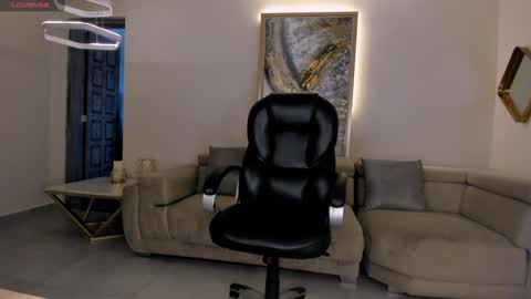 Sophie  Palmer online show from January 2025 01:41:02 PM