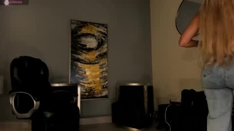 Sophie  Palmer online show from October 2025 10:01:02 AM