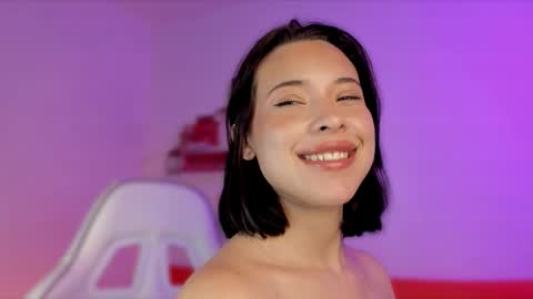 Snapshot of sophiiewilliams chatting on December 2024 08:28:02 AM Sophiie Williams online show from December 2024 08:28:02 AM