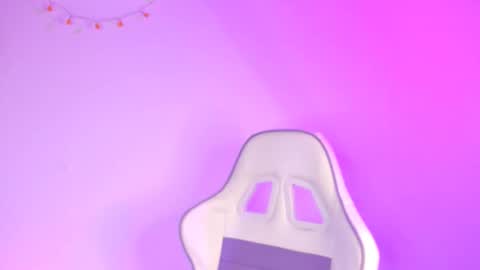 Snapshot of sophiiewilliams chatting on February 2025 08:18:02 AM Sophiie Williams online show from February 2025 08:18:02 AM