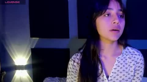 Snapshot of sophy_smilesweet chatting on December 2024 11:54:02 AM SOPHY ROGERS online show from December 2024 11:54:02 AM