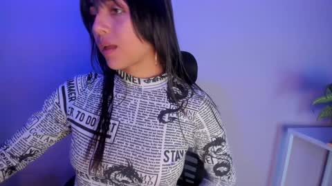 Snapshot of sophy_smilesweet chatting on January 2025 11:52:01 AM SOPHY ROGERS online show from January 2025 11:52:01 AM