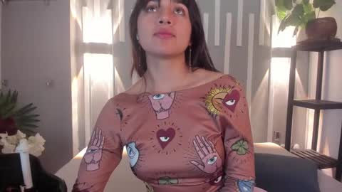 Snapshot of sophy_smilesweet chatting on February 2025 11:38:02 AM SOPHY ROGERS online show from February 2025 11:38:02 AM