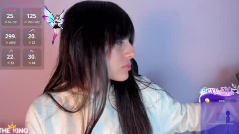 Snapshot of sophy_smilesweet chatting on February 2025 11:44:02 AM SOPHY ROGERS online show from February 2025 11:44:02 AM