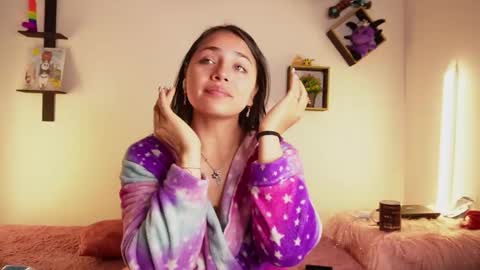 Snapshot of sophy_smilesweet chatting on September 2025 10:41:01 AM SOPHY ROGERS online show from September 2025 10:41:01 AM