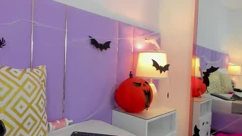 Sophy online show from October 2025 11:57:02 AM