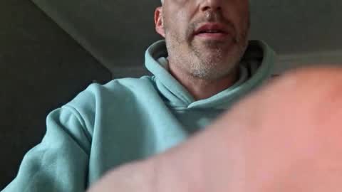 southboy2410 online show from October 2025 04:05:02 PM