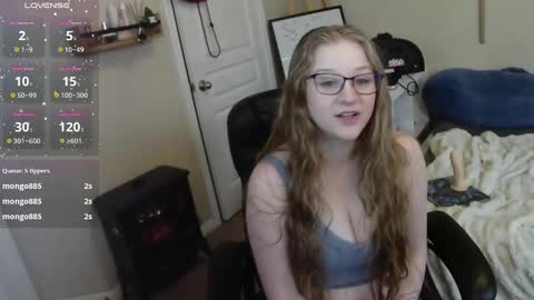 Bunnydathug online show from December 2024 04:49:01 PM