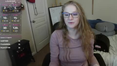 Bunnydathug online show from December 2024 03:15:01 PM