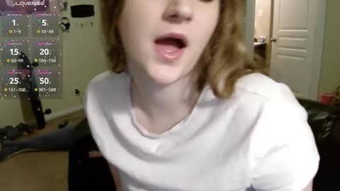 Bunnydathug online show from September 2025 10:26:01 AM