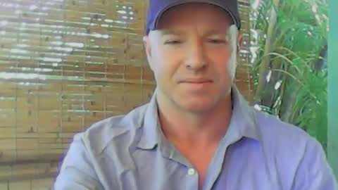 Snapshot of soveryhandsome chatting on December 2024 10:58:02 PM soveryhandsome online show from December 2024 10:58:02 PM