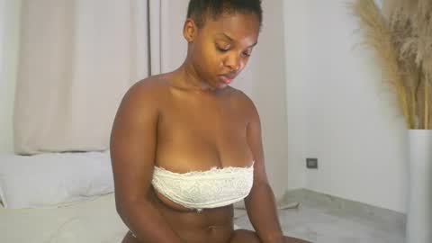 Snapshot of sow_fitt chatting on December 2024 09:44:02 PM sow_fitt online show from December 2024 09:44:02 PM