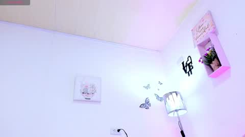 Alicia PVT OPEN online show from September 2025 11:54:01 PM